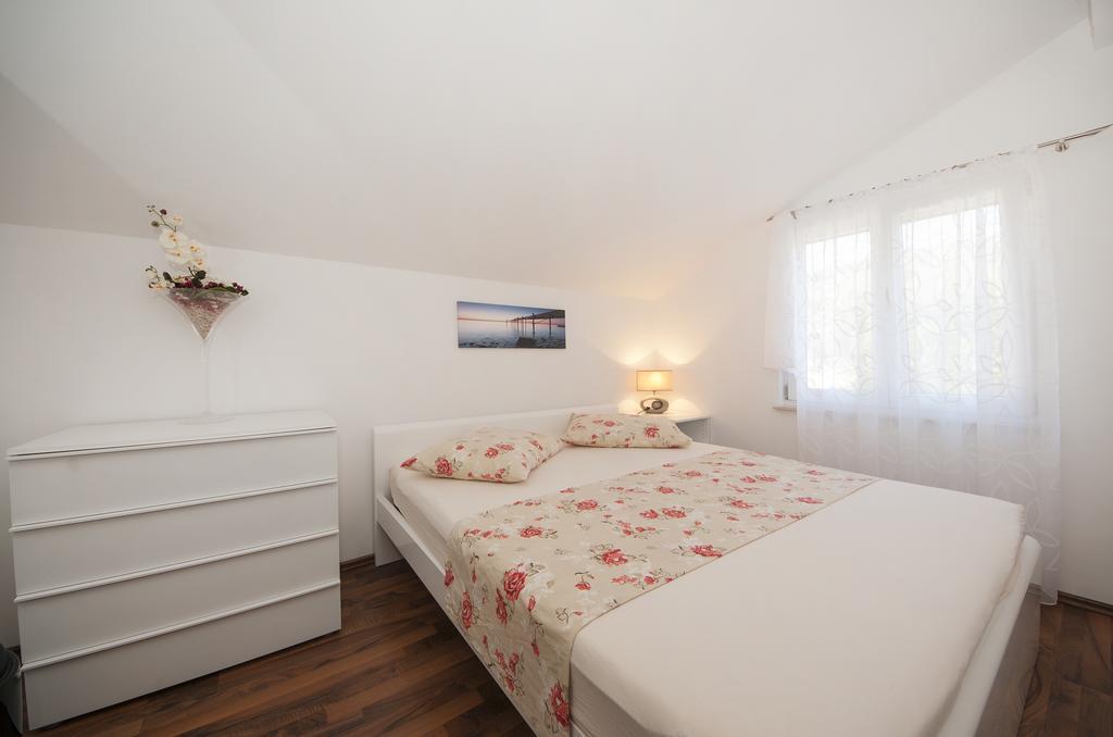 Guest House Loranum Sevid ห้อง รูปภาพ